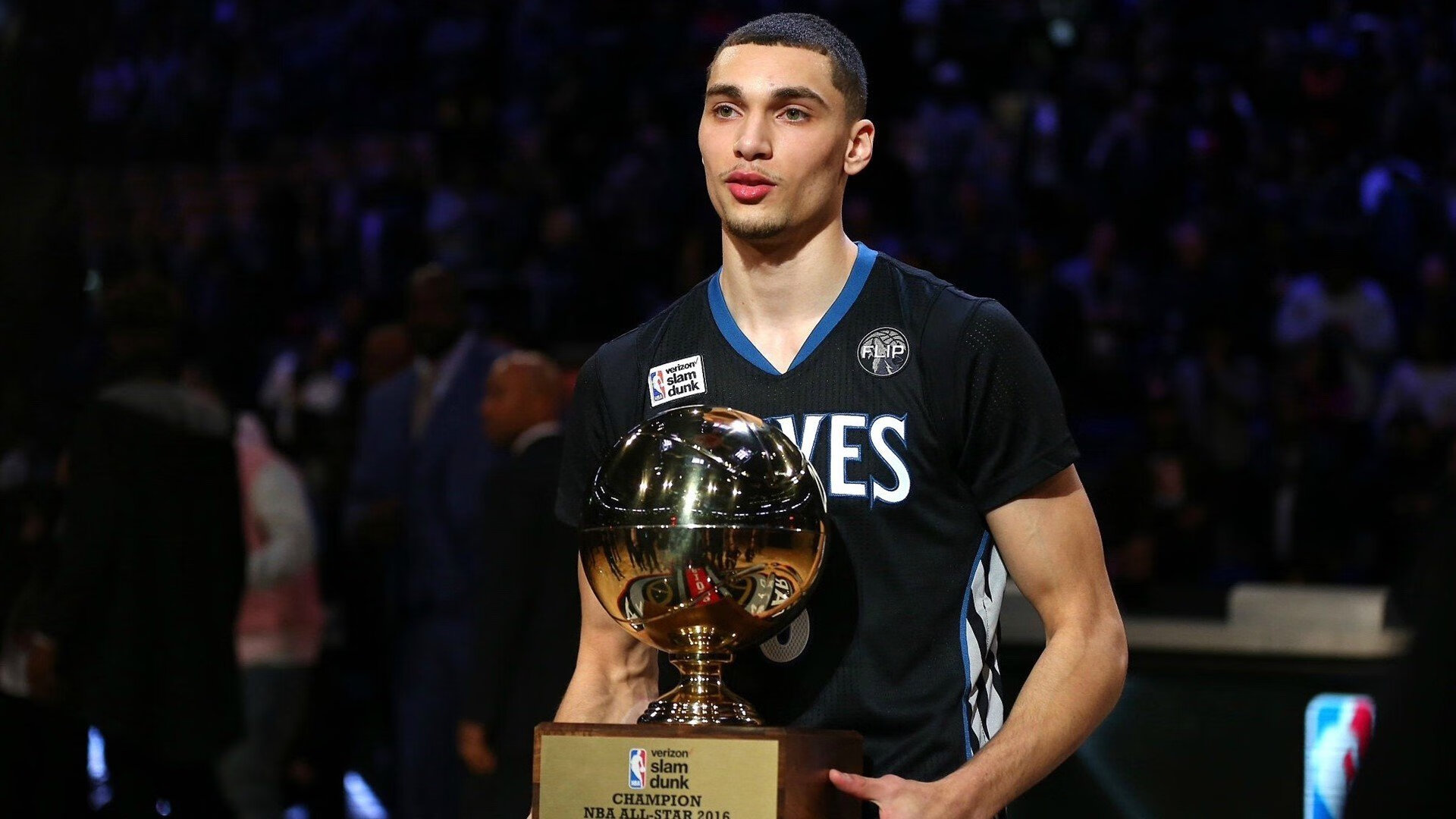 _火箭新星救主，反转战局显神威_，新的火箭