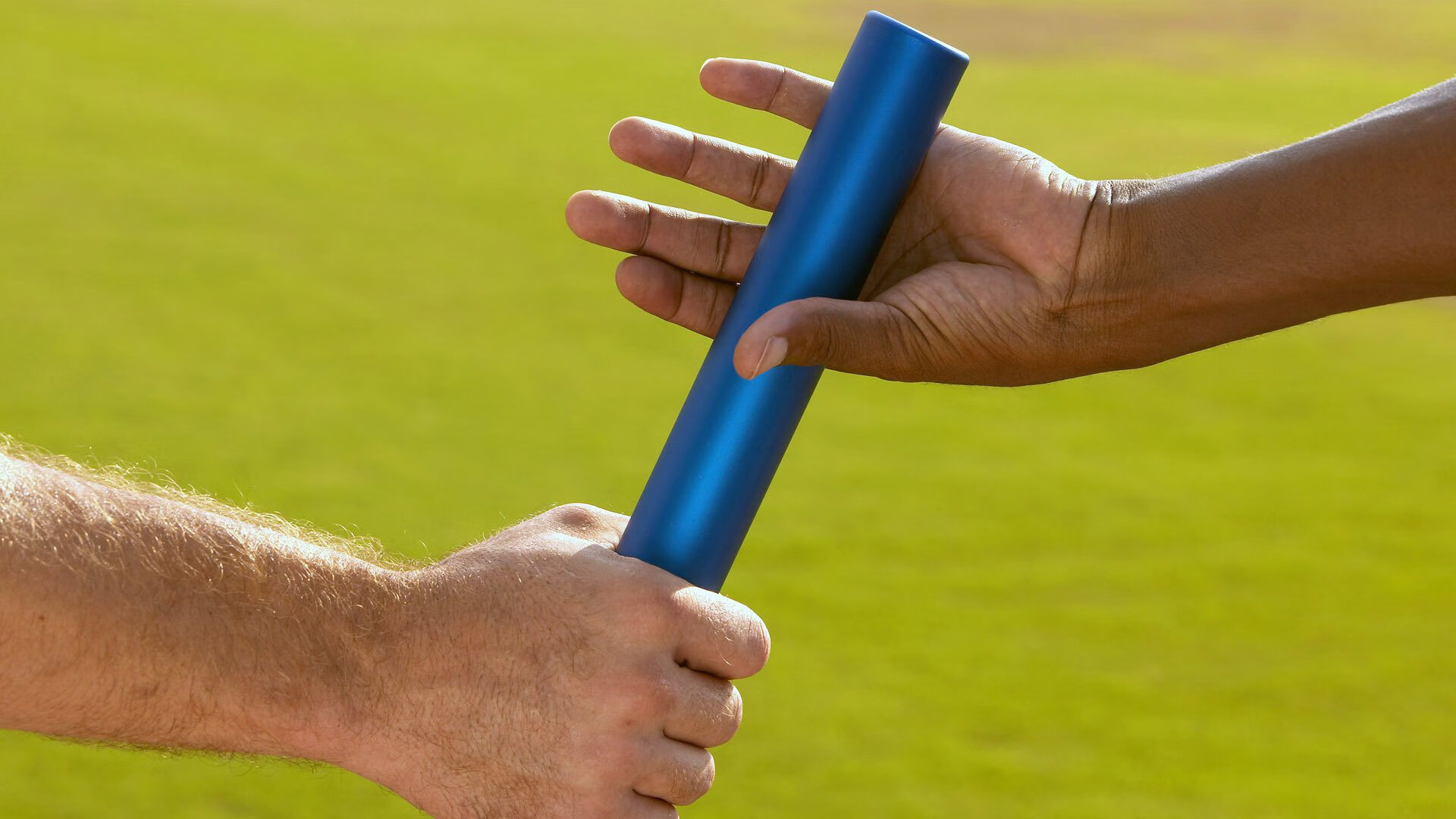 《CS_GO现场激战，冠军悬念逐渐揭晓》，csgo现场比赛